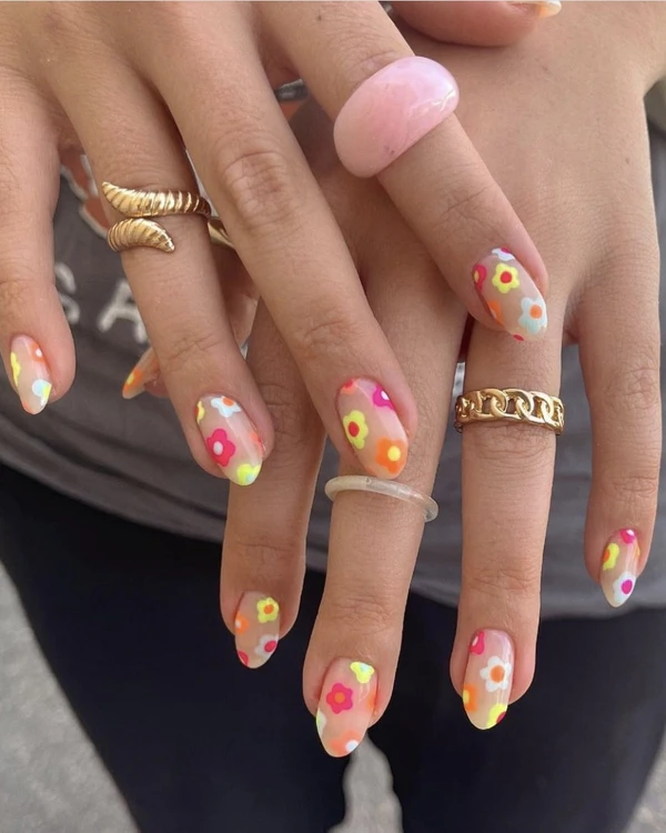 Colorful Manicure for a Wedding