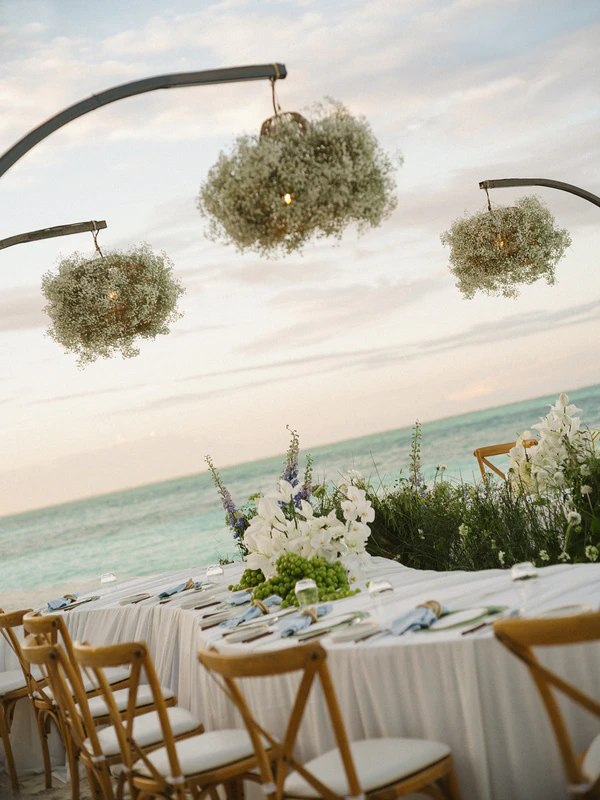 10,000 Lilies & Turquoise Waters Framed This Dreamy Beach Wedding in the Maldives