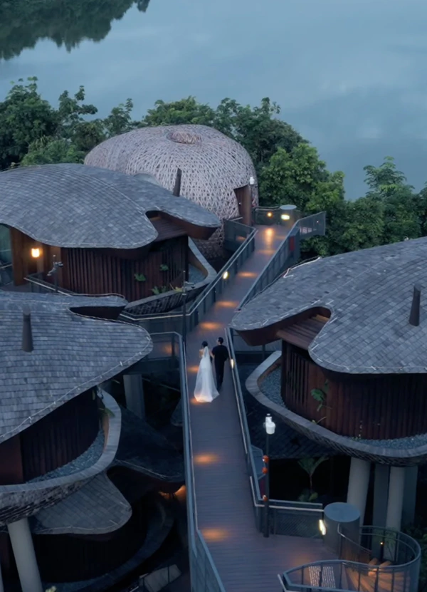 <a href="https://www.instagram.com/reel/DZHijbdPvaW/">Mandai Rainforest Resort</a>