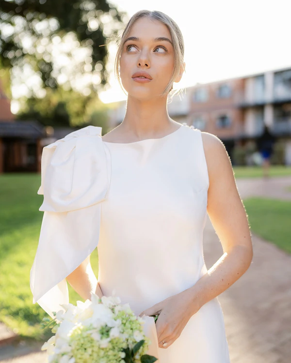 An Autumn Wedding Editorial: Reveling in Tranquility, Soft Light, and Stellar Dining — photo 1