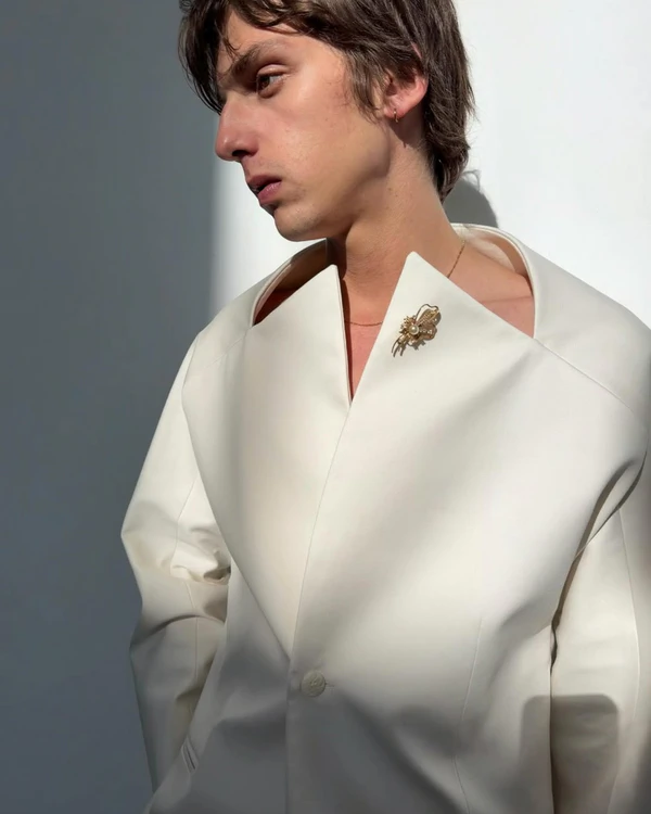 30 Statement Brooch Ideas for the Fashion-Forward Groom — photo 2