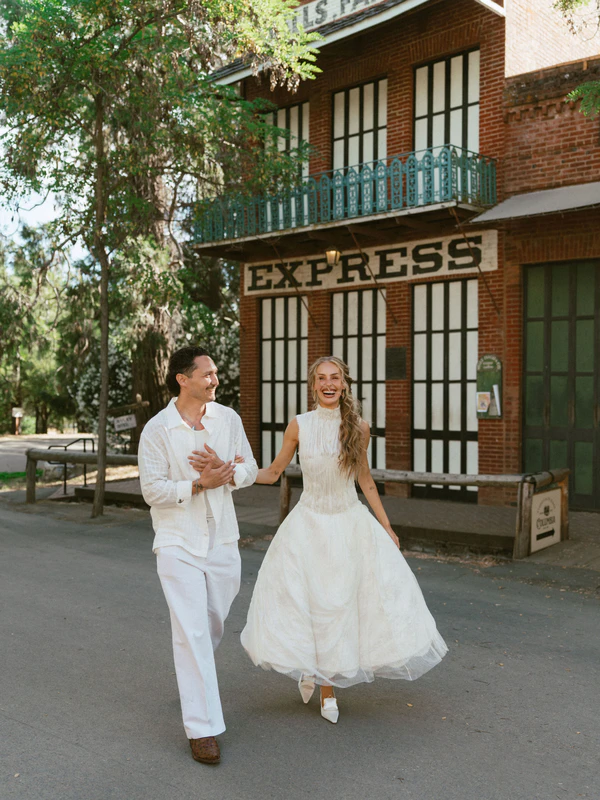 Influencer Jade Mitchell-Clyde's Chic Black-Tie Wedding in California's Gold Country