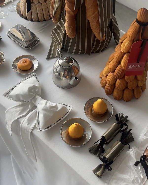 40 Alternatives to Floral Centerpieces