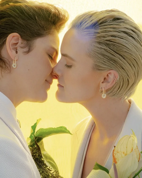 Same-Sex Wedding: Brides Outfit Ideas — photo 1