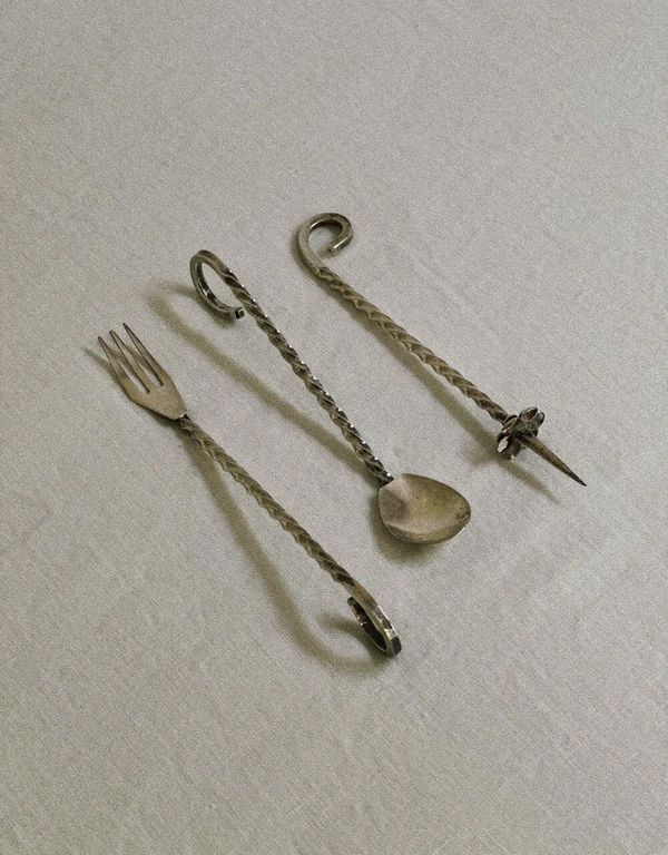 30 Artisanal Flatware Ideas to Inspire Your Tablescape