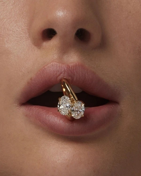 A Guide to the Chicest Engagement Ring Styles & Cuts — photo 1