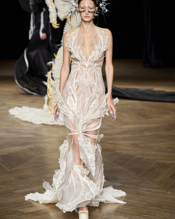 The Best Wedding Looks from Paris Haute Couture Fashion Week F/W'22