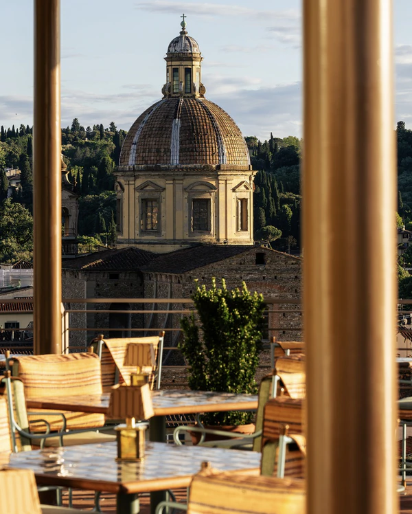 <a href="https://www.instagram.com/p/DYkMgfmDTDJ/"><span>The Excelsior Florence</span></a>
