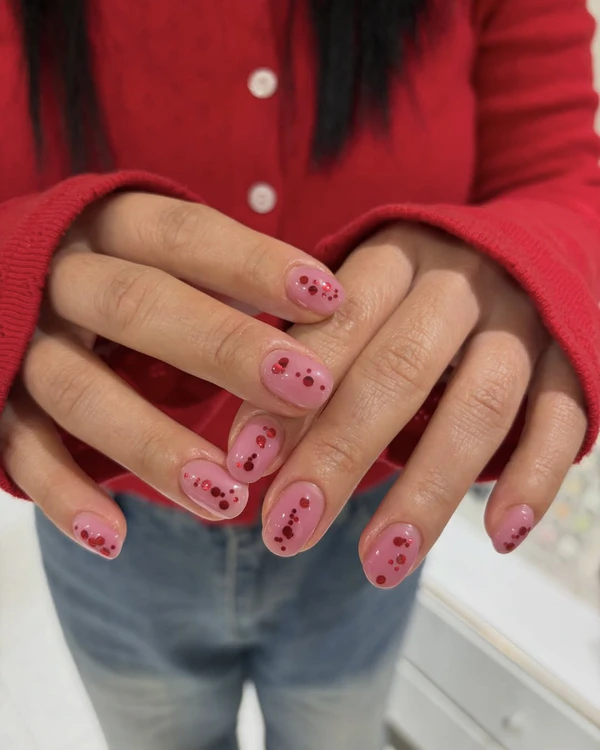 30 Chic Valentine's Day Nail Ideas