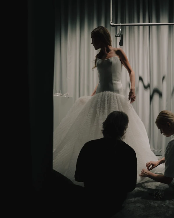 A Surreal Artist’s Italian Wedding with 2,000 Red Roses, a Two-Metre Bleeding Cake & Viktor & Rolf Couture
