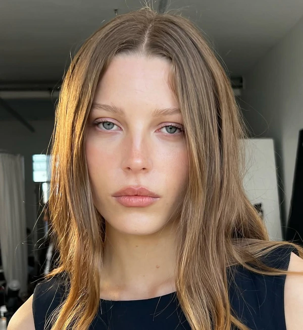 <a href="https://www.instagram.com/p/DNSdz6jRJyM/?hl=en&amp;img_index=1">Joanna Luhrs</a>