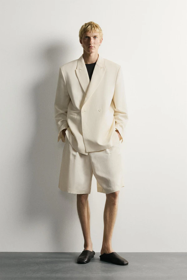 <a href="https://www.zara.com/us/en/viscose---linen-double-breasted-blazer-p04731940.html?v1=565101614">ZARA Blazer</a>, $179