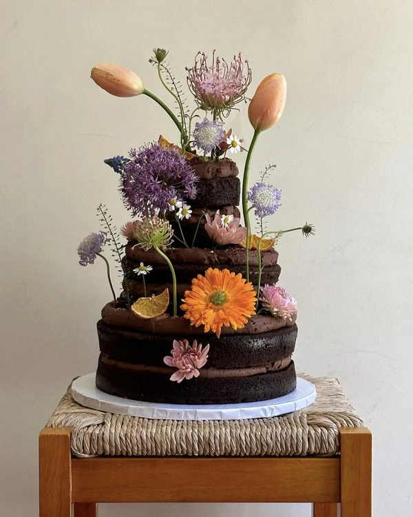 40 Irresistible Chocolate Brown Wedding Cakes & Desserts