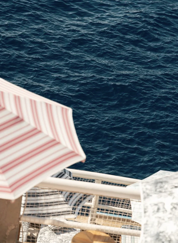 <a href="https://www.instagram.com/p/DNdW4V3MOGT/?hl=en&img_index=1">Il Riccio Capri</a>