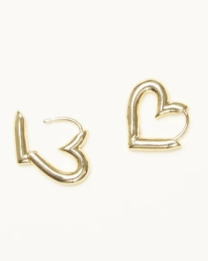 Minimalist Earrings to Compliment Your Wedding Look