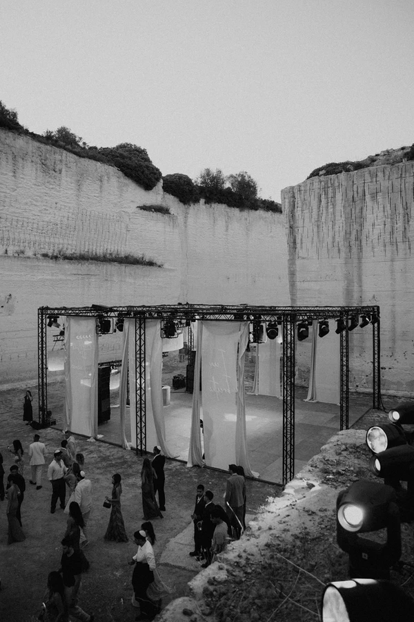 Pastel Florals, Golden Arches & a Dance-Filled Night at This Menorca Quarry Wedding