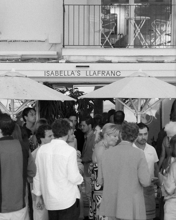 A Modern Mediterranean Wedding Weekend Amongst Catalan Vineyards