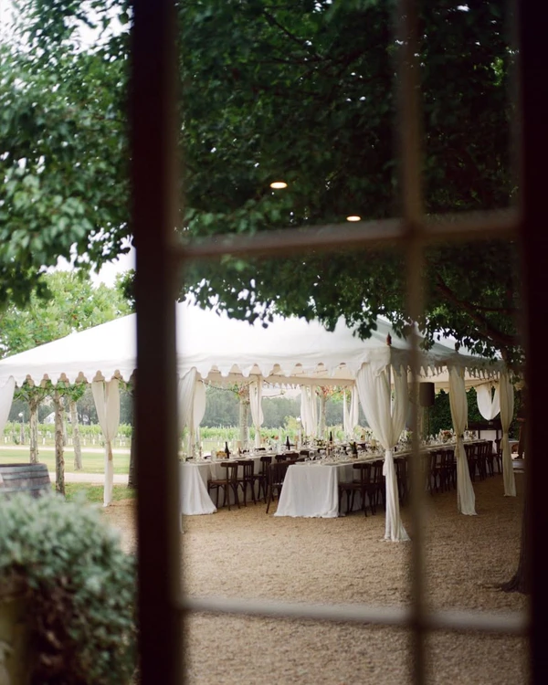 <a href="https://www.instagram.com/p/DTq2K_4k5fo/?img_index=1">Krinklewood Estate</a>, Photography: <a href="https://www.instagram.com/sarbostudio/">Sarbo Studio</a>