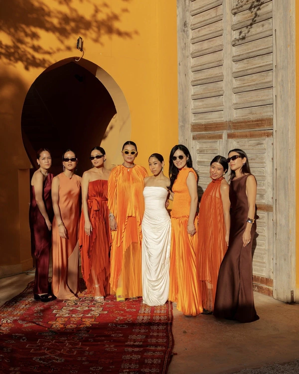 35 Must-Save Bridal & Grooms Party Portrait Ideas