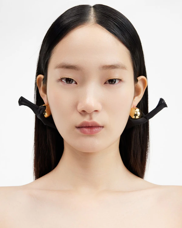 Accessory Inspiration for Your 2024 New Year's Eve Look