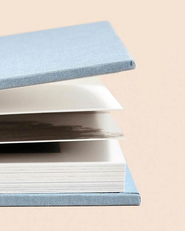 8 DIY Websites to Create a Coffee-Table Worthy Wedding Photobook