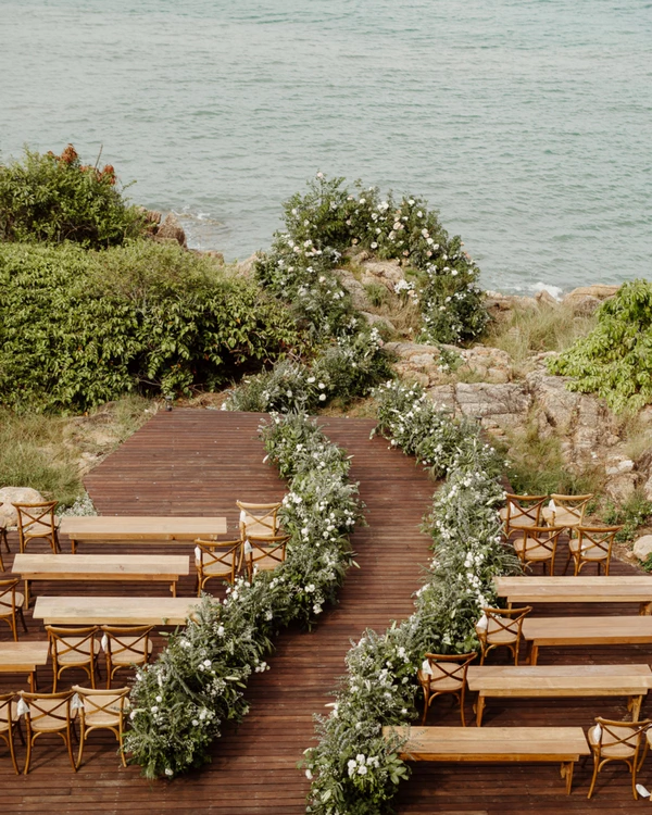 30 Fresh Ideas for Unique Aisle & Ceremony Seating