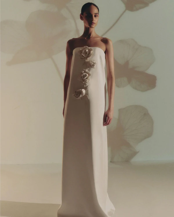 <a href="https://www.lelarose.com/products/the-ervay">Lela Rose</a>