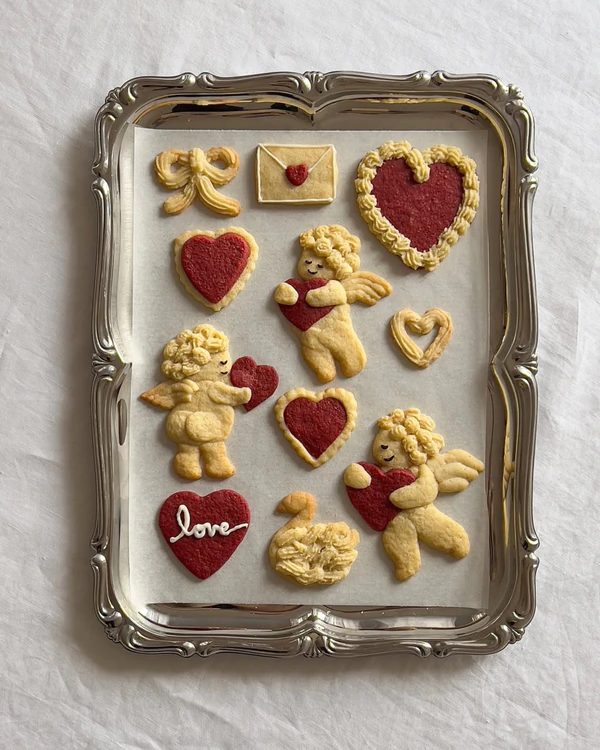 Plan the Perfect Galentine’s Day: 30 Chic Food, Drink, and Decor Ideas