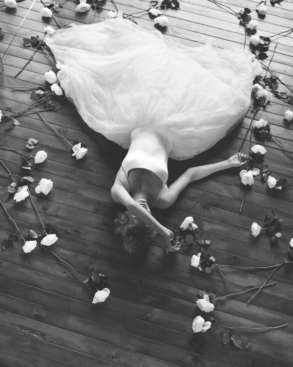 Wedding Dress Regret is Real: What to Do When You Fall Out of Love With Your Bridal Gown — photo 1