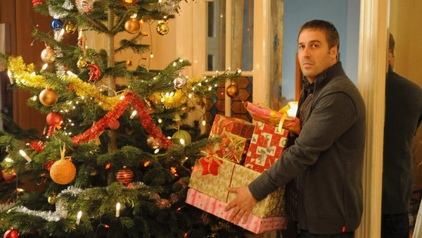 Best Christmas movies to watch as a couple