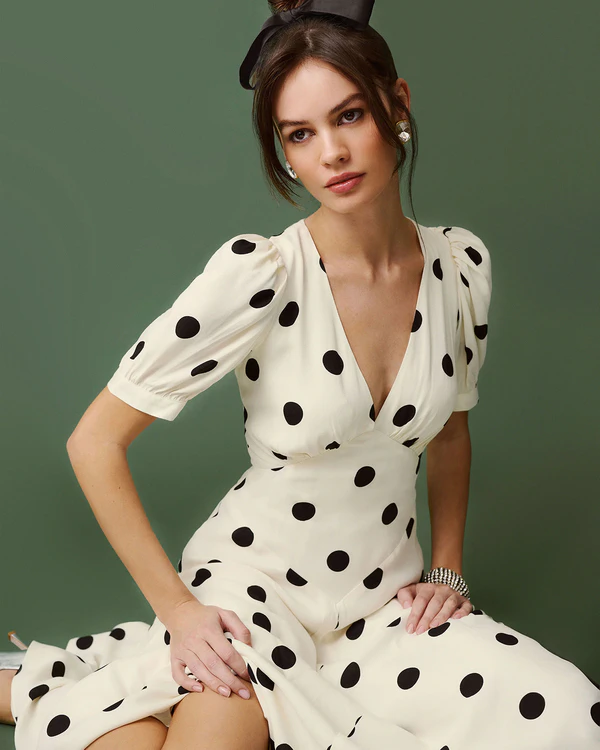 30 Stylish and So On-Trend Polka Dot Wedding Guest Dresses