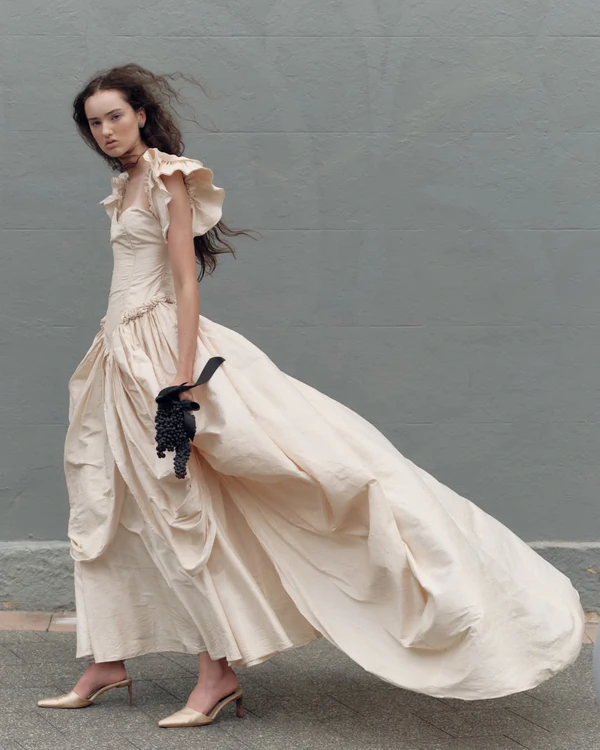 <a href="https://www.instagram.com/p/DWBLicCjven/?img_index=1">Art Garments</a>, Photography: <a href="https://www.instagram.com/renatadotjpg/">Renata.jpg</a>