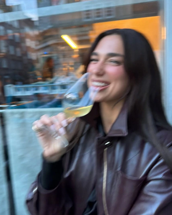 Content: <a href="https://www.instagram.com/dualipa/">Dua Lipa</a>