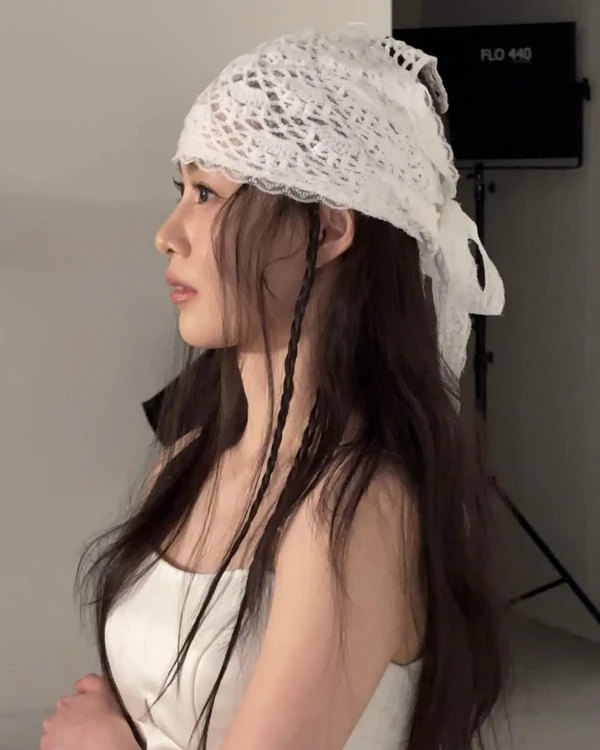 20 It-Girl Bridal Hair Accessories Beyond the Veil