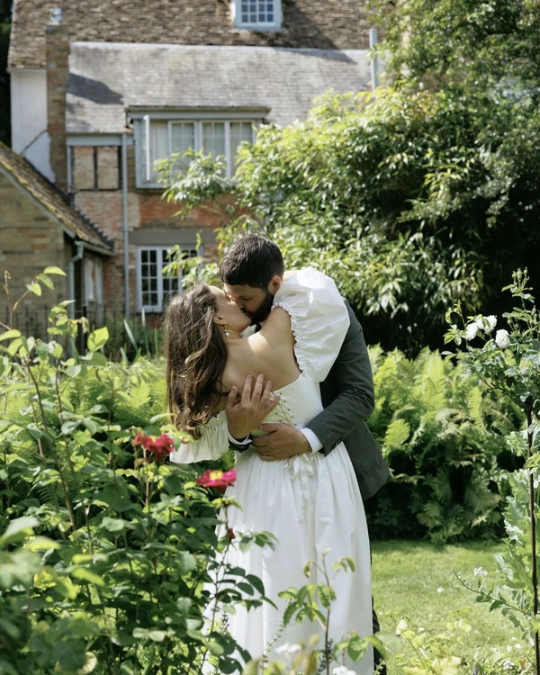 A Charming Garden Wedding in the English Countryside