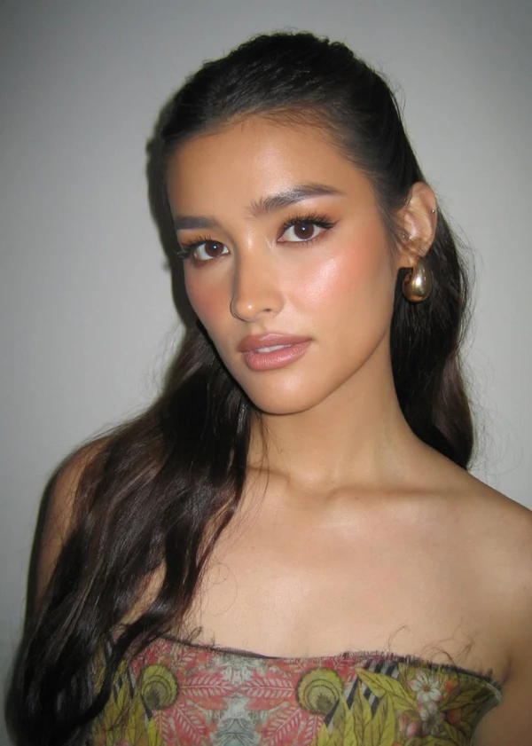 <a href="https://www.instagram.com/p/DNGobV-yxdO/?img_index=1">Rena Calhoun</a>