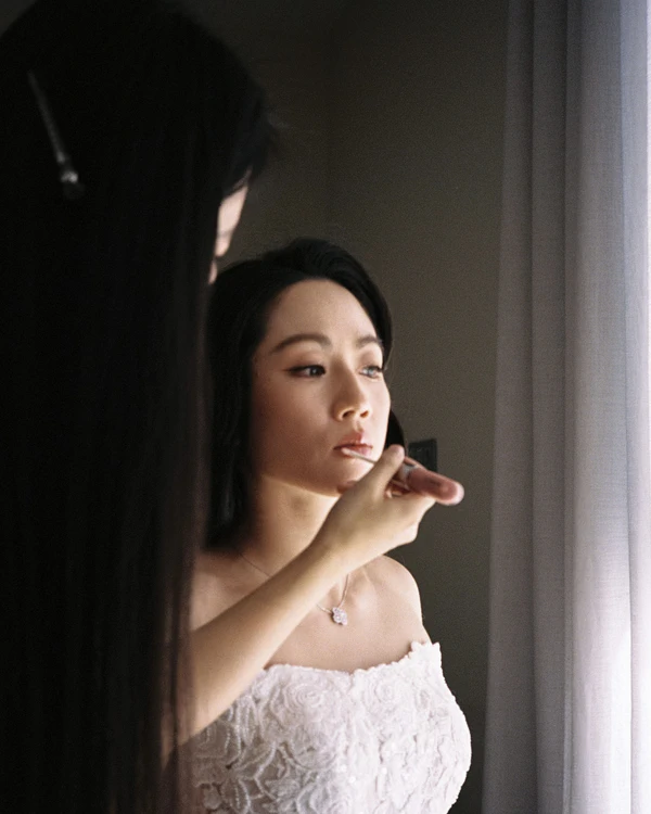 A Unique Fusion of Italian, Spanish & Chinese Cultures in this Chic Madrid Garden Wedding