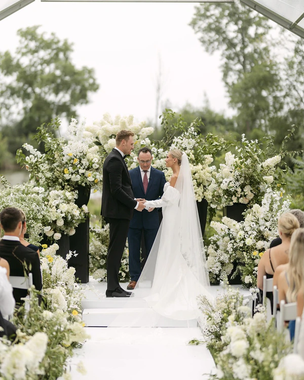 Real Wedding: Claire & Lawson