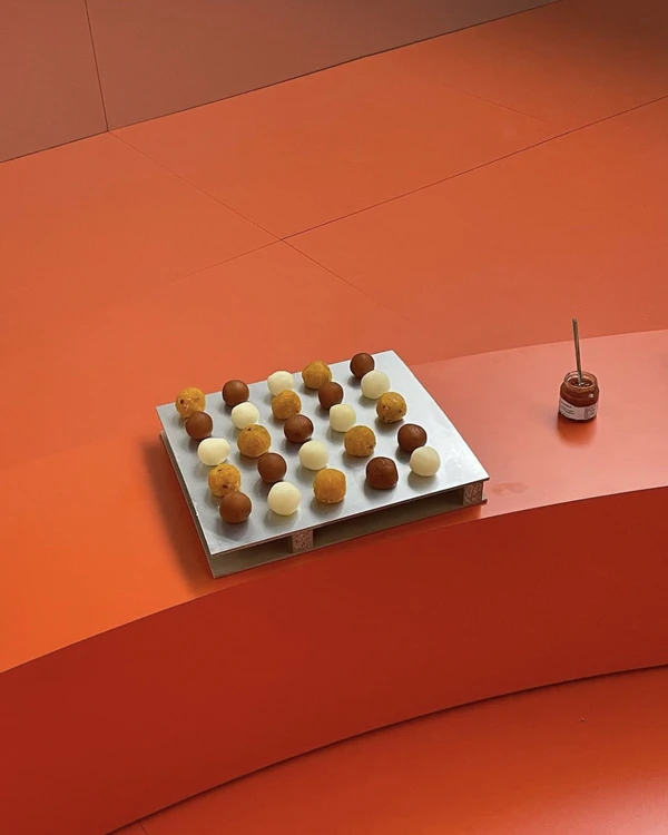 Trend: Minimalist Grazing Tables