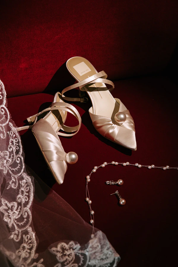 A Romantic Black-Tie Wedding Weekend at Villa Cetinale in Tuscany