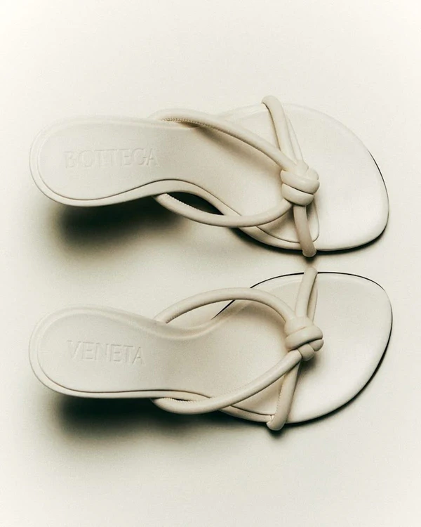 30 Chic Bridal Sandal Heels — photo 2