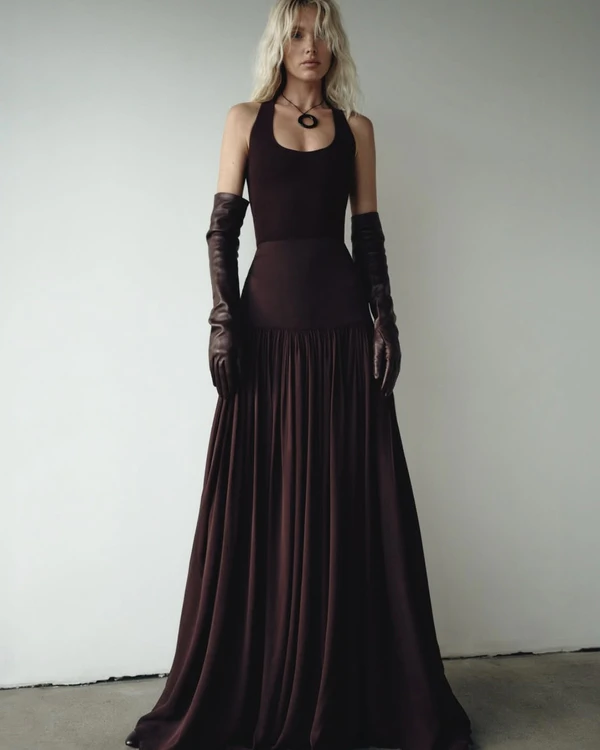 40 Chic Wedding Guest Dresses Perfect for a Destination Wedding in Europe