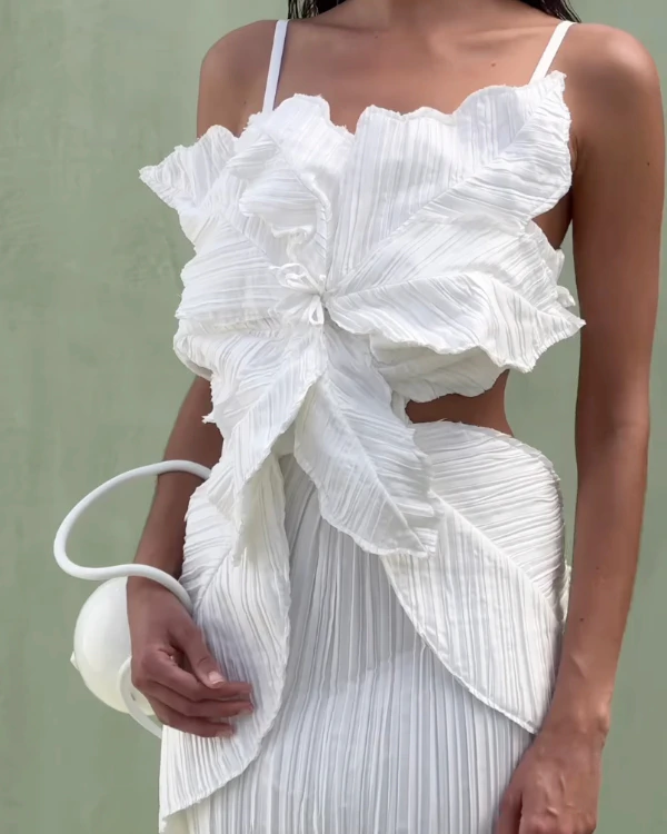 35 Beach Wedding Weekend Looks: The Ultimate Bridal Style Guide