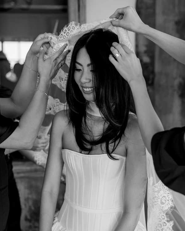 A Slim Aarons Inspired Wedding with Tropical Touches in the Byron Bay Hinterland
