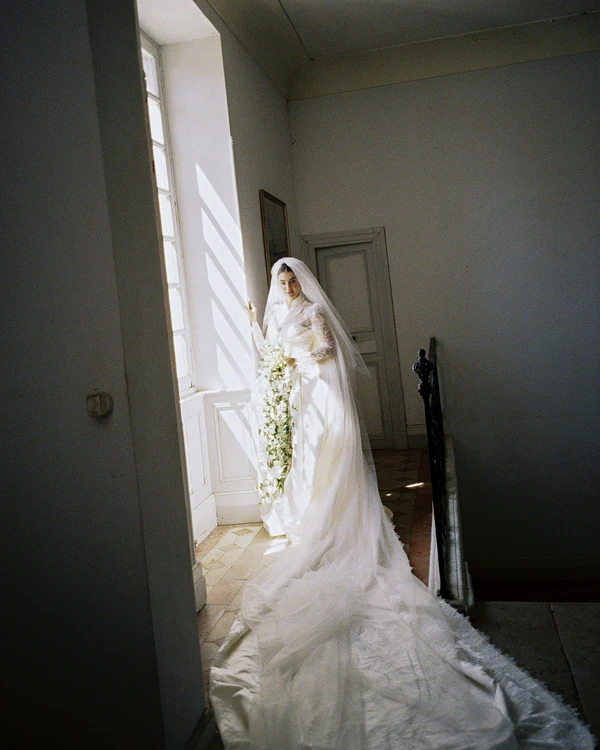 An Old-World Elegant Wedding at an 18th-Century French Château
