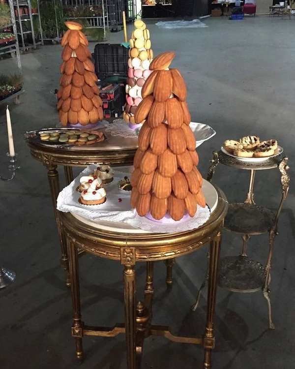 Trend: Croquembouche Wedding Desserts