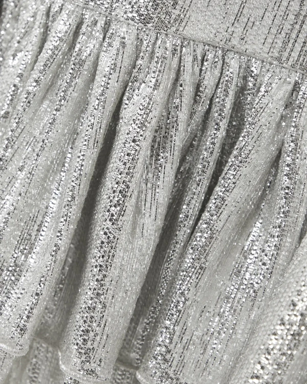 10 Stunning Silver Wedding Dresses