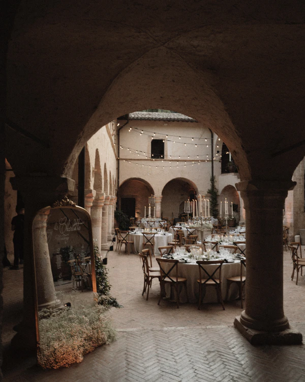 A Romantic Wedding Amidst the Rolling Hills of Umbria