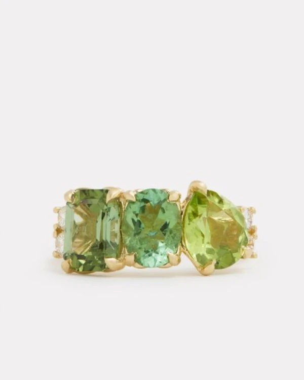 Color Your Love: The Ultimate Guide to Engagement Ring Gemstones