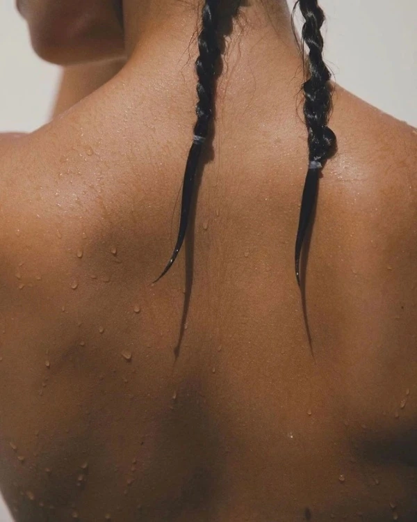 6 Tips for Hydrated & Glowing Skin This Winter